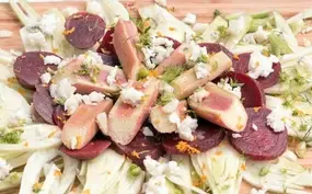 Salade met rabarber, biet en venkel