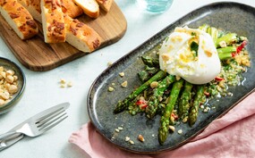 Groene asperges met burrata