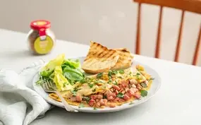 Boerenomelet met champignons, spek en oude kaas