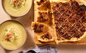 Provençaalse uientaart met aardappelpreisoep