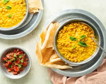Dahl met papadums 