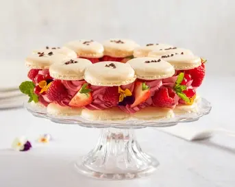 Macarontaart met framboos 