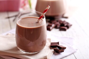 Waarom je chocolademelk moet drinken na het sporten