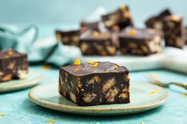 Bitterkoekjesarretjescake