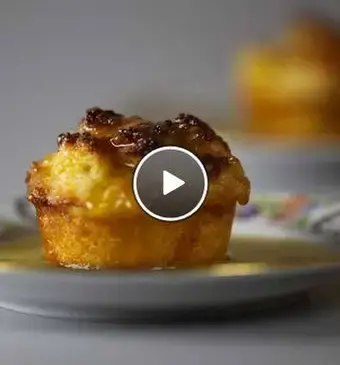 Broodpudding met whiskeysaus