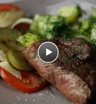 Biefstuk met tomatensalade