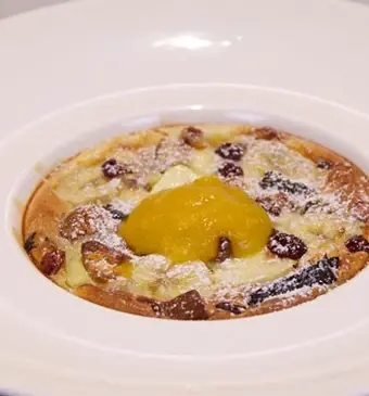 Herfst flaugnarde met abrikozensaus