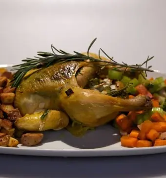 Pollo al dragoncello con patate (Haantjes met dragon en gebakken aardappels)