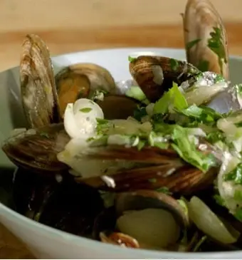 Mosselen met wijn en crème fraîche