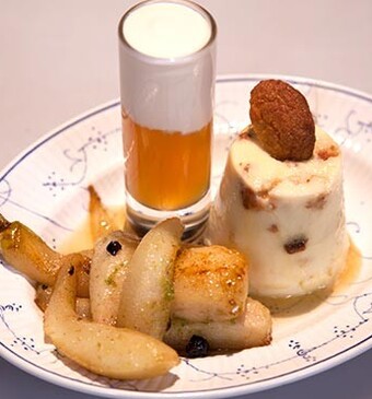 Bitterkoekjesbavarois met peer