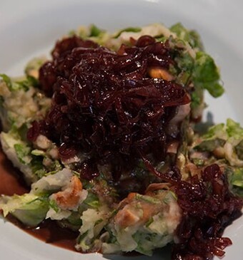 Andijviestamppot met honing-cashewnoten