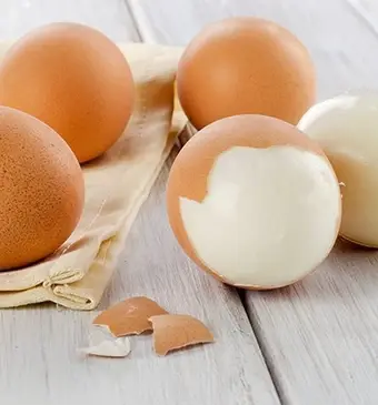 Hoe (lang) kun je gekookte eieren bewaren?