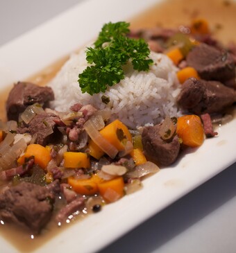 Wildragout met guavesaus