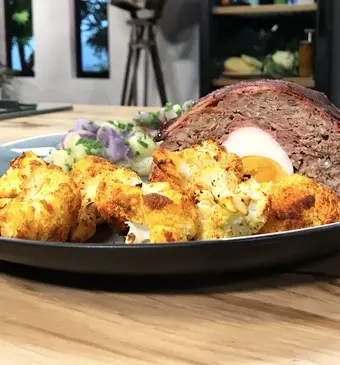 Geroosterde bloemkool en truffelaardappelsalade