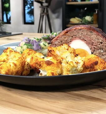 Geroosterde bloemkool en truffelaardappelsalade