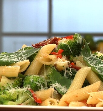 Pittige broccolipasta