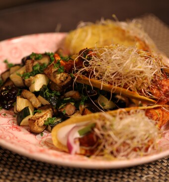 Taco’s gevuld met kip en gegrilde groente