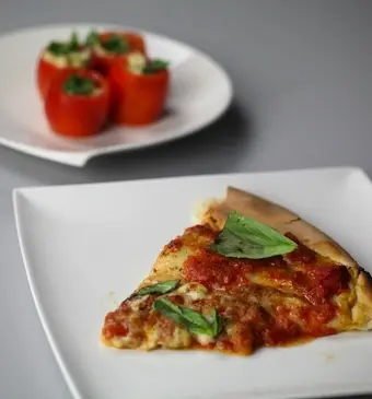 Pizza Margherita &  Gevulde tomaatjes