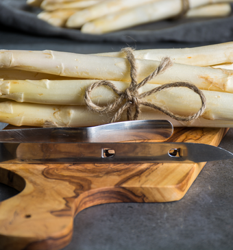 Asperges schillen