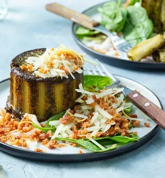 Ovenpasta met spinaziebechamel, pancetta en pecorino