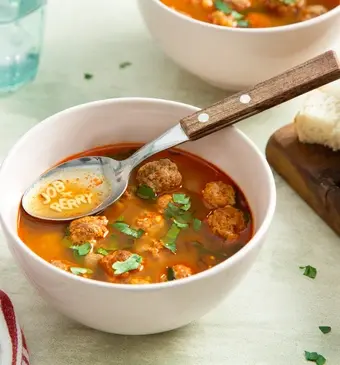 Tomatensoep met gehaktballen