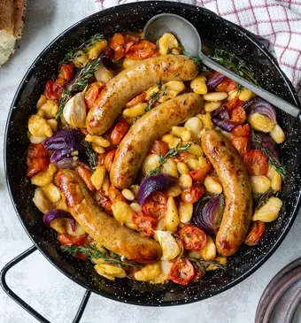 Braadworst-bonen-tomatensaus_24Kitchen_L.jpg