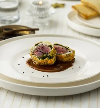 Tonijnrolletjes in pittige roomsaus