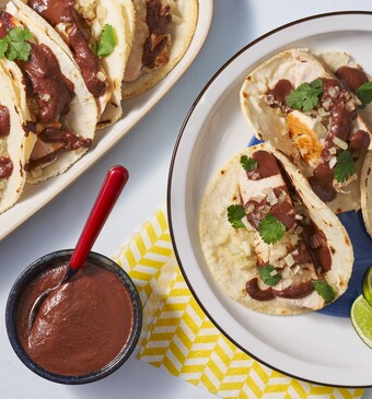 taco pollo con mole