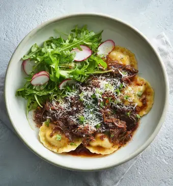 ossenstaartstoof met ravioli