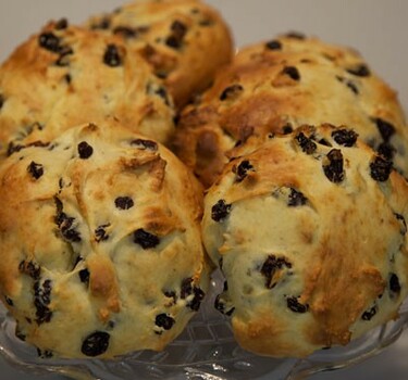 Kwarkbollen met krenten