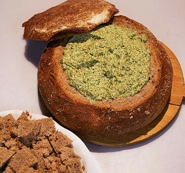 Amerikaans spinaziedipbrood
