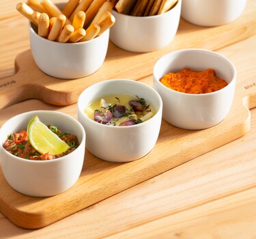 Warme tomatendip met zoete paprika