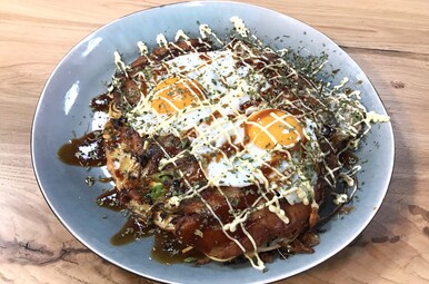Okonomiyaki Hiroshima style Miniatuurvoorbeeld