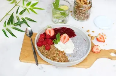 Chiapudding met zomerfruitjam