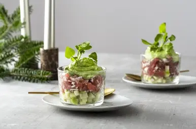 Tonijntartaar met avocadocrème