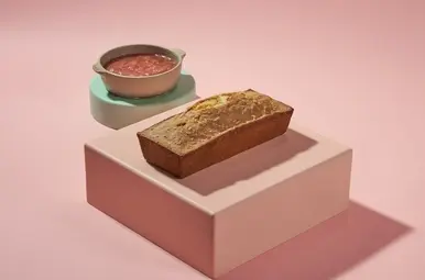 Citroen-vanillecake met rabarbercompote 