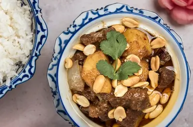 massaman-hor.jpg