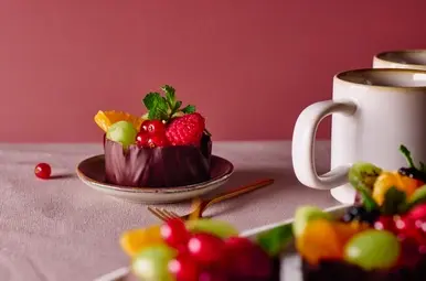 Altijd feest! Chocoladebakjes met Slagroom en Fruit