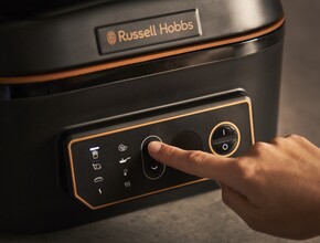 Heteluchtfrituur Russell Hobbs met handig lampje