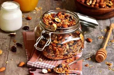 zelfgemaakte muesli met noten