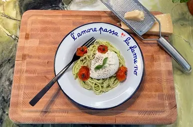 Pasta Pesto met burrata