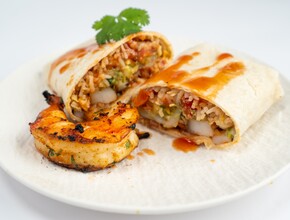 Burrito met garnaal van de BBQ