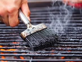 vet bbq schoonmaken