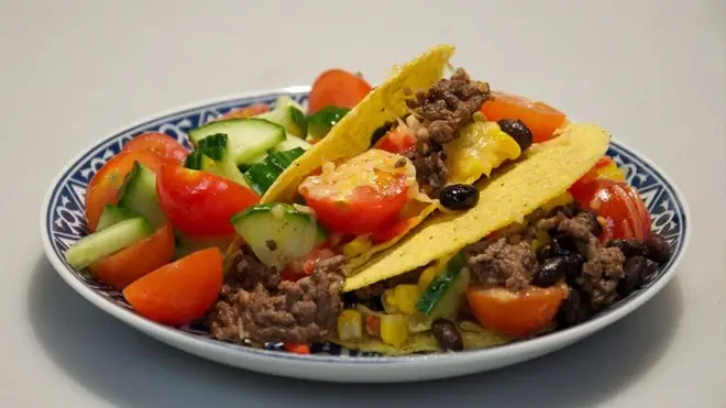 Köfte taco’s met licht zoete paprikasalsa