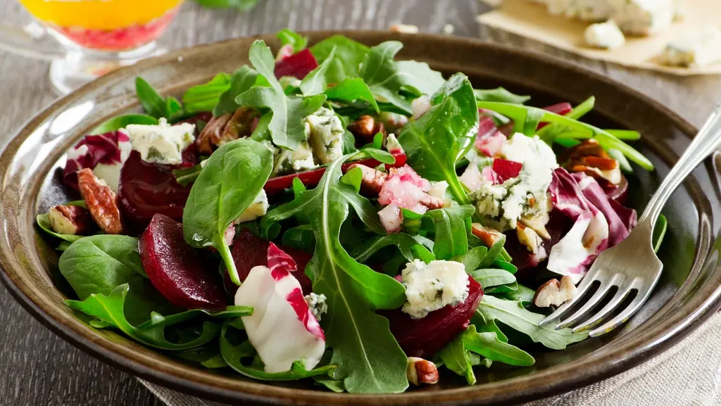 Bietensalade met gorgonzola en appelstroop