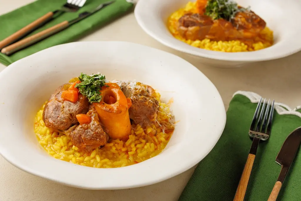 Ossobuco met risotto alla Milanese