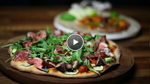 Zelfgemaakte pizza