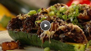 Gevulde courgettes op Cajunstyle