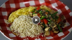 Gebakken sperzieboontjes met omelet