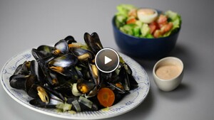 Mosselen in bier & zelfgemaakte cocktailsaus